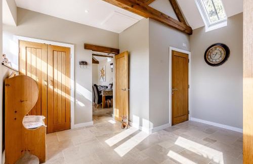 Shipton under Wychwood Maison | The Old Dairy