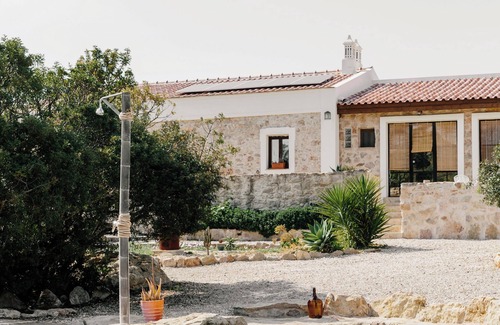 Concelho Appartement | The Old Donkey Suite