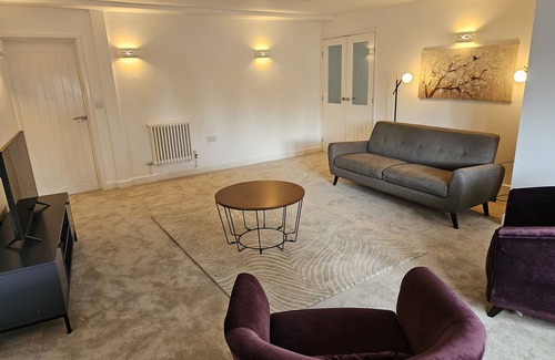 Chippenham Maison | The Old Forge – Countryside 4-bed home near Bath, the Cotswolds and Stonehenge