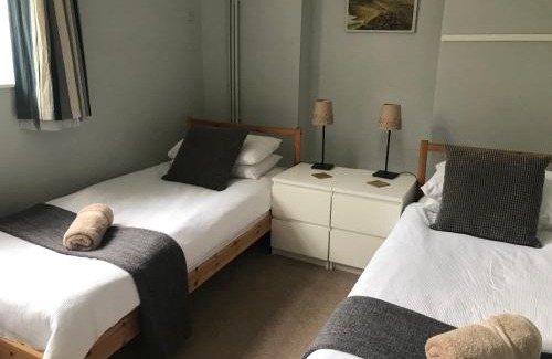 Whaddon Hôtel | The Old Ham Tree
