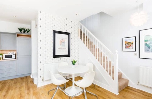 Malvern Maison | The Old Morgan Period Townhouse