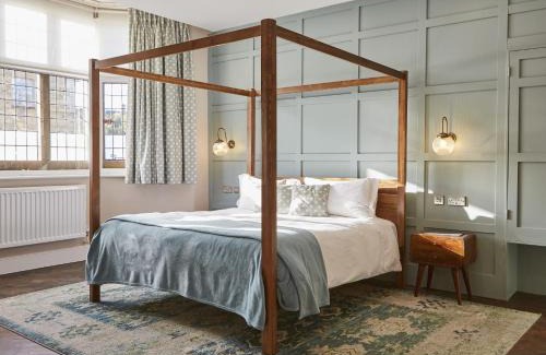 Bourton Hôtel | The Old New Inn