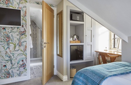 Bourton Hôtel | The Old New Inn
