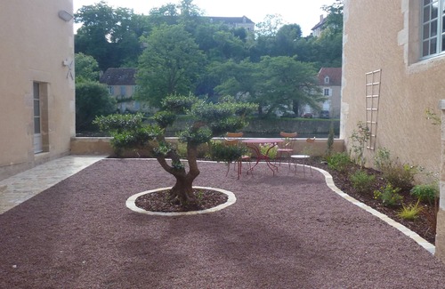 Montmorillon Maison | Le Vieux Palais de Montmorillon