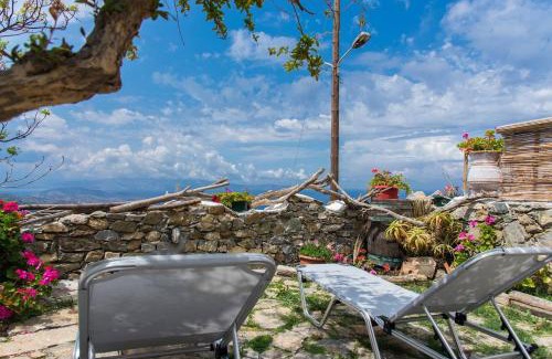 Mirsini Maison | The Old Pomegranate House