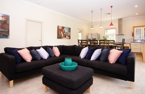 Eurunderee Maison | The Old Post Office Cottage