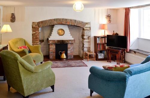 Dorchester Maison | The Old Post Office