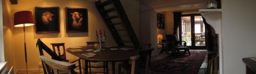 Kingston Maison | The Old Reading Room