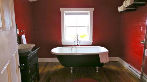 Fogo Maison | The Old Salt Box Co. - Mary's Place