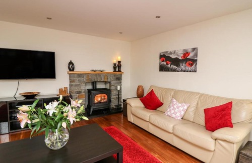 Lampeter Maison | The Old School