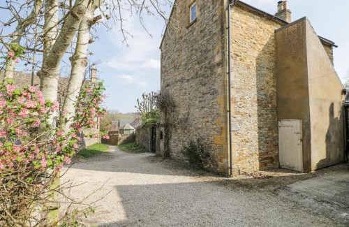 Longborough Maison | The Old School House