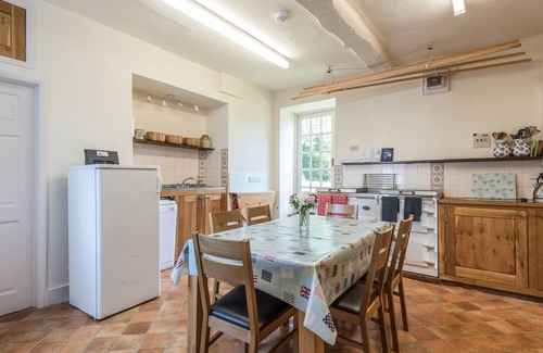 Bishops Castle Cottage | The Old Schoolhouse and Cottage, CHATEAU DE BISHOP