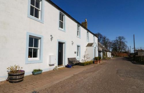 Montrose Maison | The Old Schoolhouse