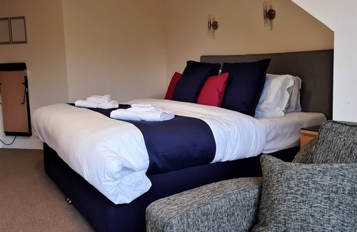 Larkhall Hôtel | The Old School Guest House