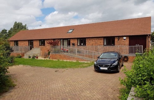 Dursley Maison | The Old Stables, near Slimbridge - entire bungalow, sleeps 4