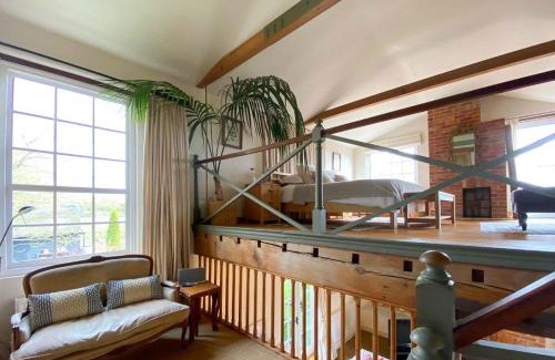 Bury St Edmunds Maison | The Old Steam Mill, luxury, spacious, beautiful grounds, stunning location
