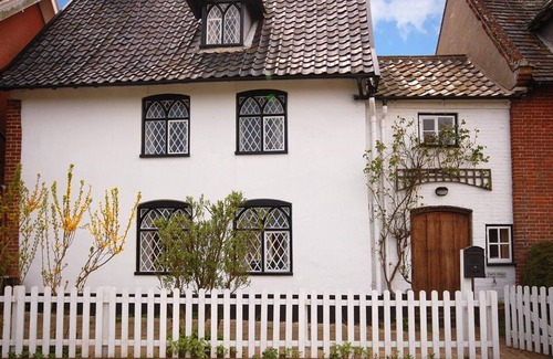 Dunwich Maison | The Old Town Hall - Quatre Chambres Maison, Couchages 8