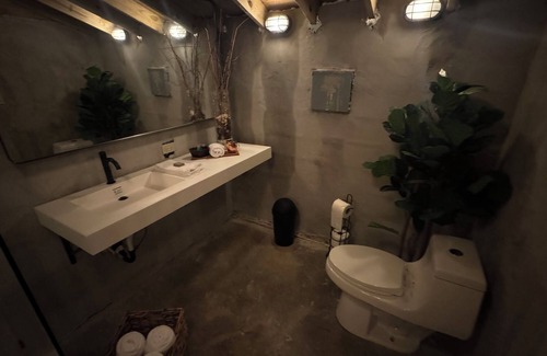 Rio Piedras Lit Et Petit-Déjeuner | The ONLY glamping site in the New Millennium Forest in San Juan, PR
