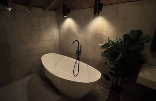 Rio Piedras Lit Et Petit-Déjeuner | The ONLY glamping site in the New Millennium Forest in San Juan, PR