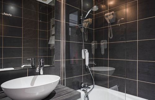 Malafretaz Hôtel | The Originals Boutique, Hôtel Le Pillebois