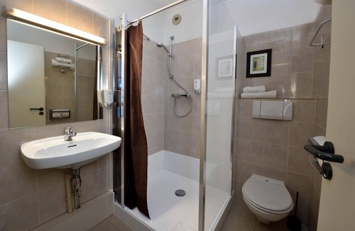 Scionzier Hôtel | The Originals City, Hôtel du Faucigny, Cluses Ouest