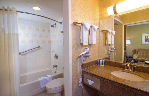 Paradise Hôtel | The Orleans Hotel & Casino