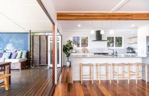 Moffat Beach Maison | 'The Otto' At Moffat Beach