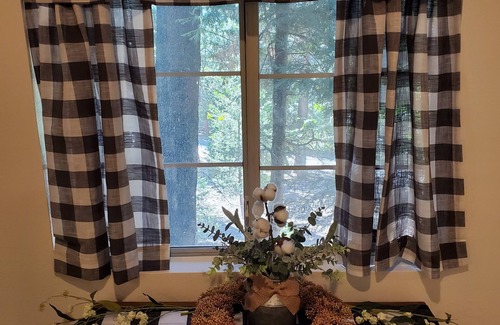 Twin Peaks Cabine | The Overlook Nook at The Twin Peaks Lodge