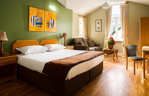 Carlingford Maison | The Oystercatcher Lodge