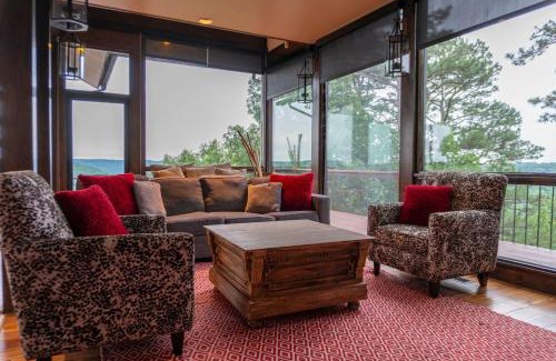 Eureka Springs Maison | The Ozark Deck House