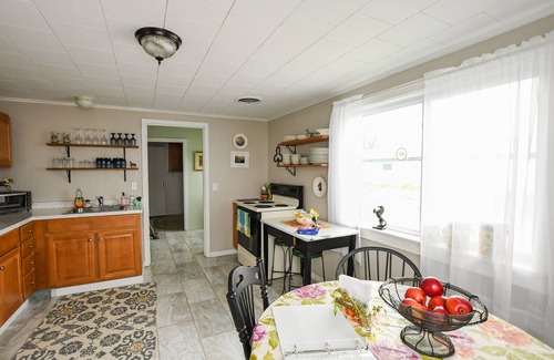 Geneseo Maison | The Painted Pony Cottage at LegUp Stables. Vacation with a Horse!