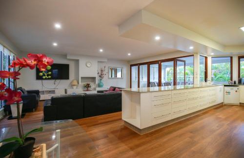 Surfers Paradise Maison | The Palm in Heart of Surfers Paradise