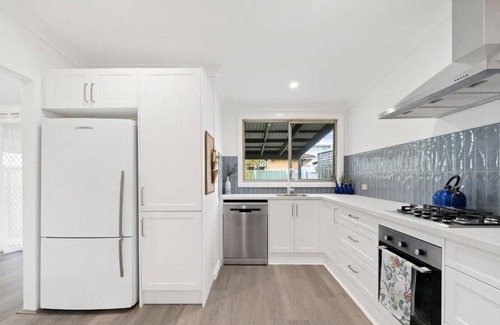 Stockton Maison | “The Palms” Top rated accomodation close to beach
