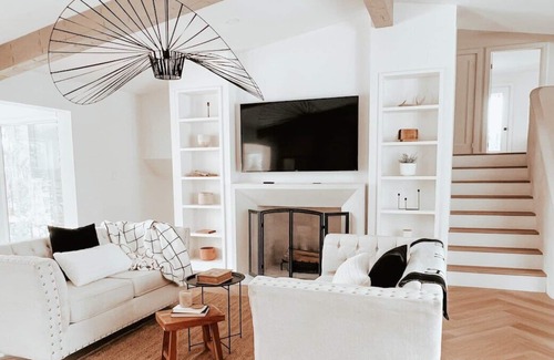 Mitchell Villa | The Parisian Farmhouse