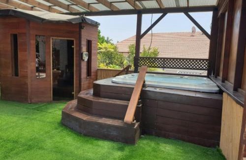 Had Nes Cabine | The Pearl of the Golan - Pnina BaGolan