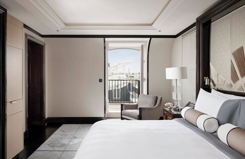 Chaillot Autre | The Peninsula Paris