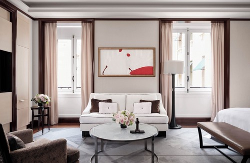 Chaillot Autre | The Peninsula Paris