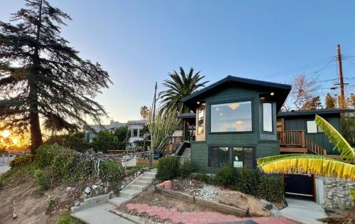 Eagle Rock Maison | The Perch- Hilltop Bungalow, Eagle Rock-near DTLA