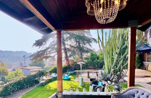 Eagle Rock Maison | The Perch- Hilltop Bungalow, Eagle Rock-near DTLA