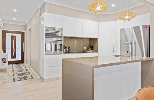 Toukley Maison | The Pet Friendly Pool House