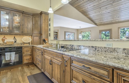 Woodmoor Maison | The Phone Booth