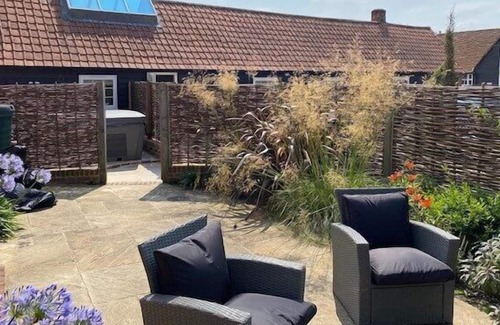 Colchester Maison | The Piggery - an idyllic five-star retreat with hot tub in beautiful Essex countryside