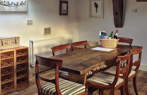 Colchester Maison | The Piggery - an idyllic five-star retreat with hot tub in beautiful Essex countryside