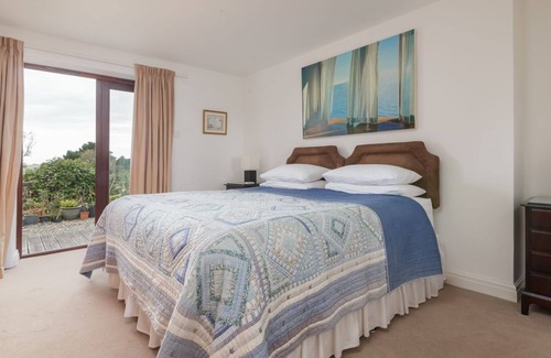 Port Erin Cottage | The Pines - a holiday cottage that sleeps 4 guests in 2 bedrooms