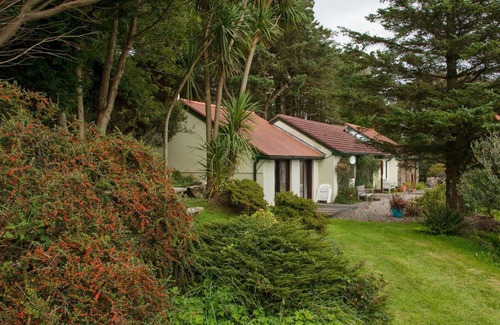 Port Erin Cottage | The Pines - a holiday cottage that sleeps 4 guests in 2 bedrooms