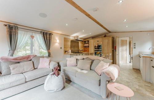 Weybourne Maison | The Pines - Norfolk Cottage Agency