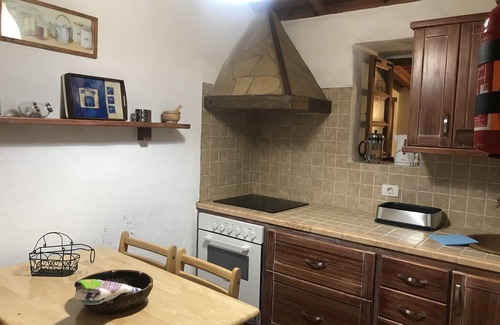 El Guincho Cottage | HILLSIDE PINS