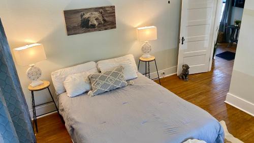 Brookview Maison | The Pinewood House