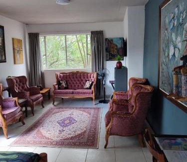Magaliesberg Appartement | The Pink Chair