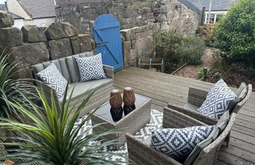 Johnshaven Maison | The Place